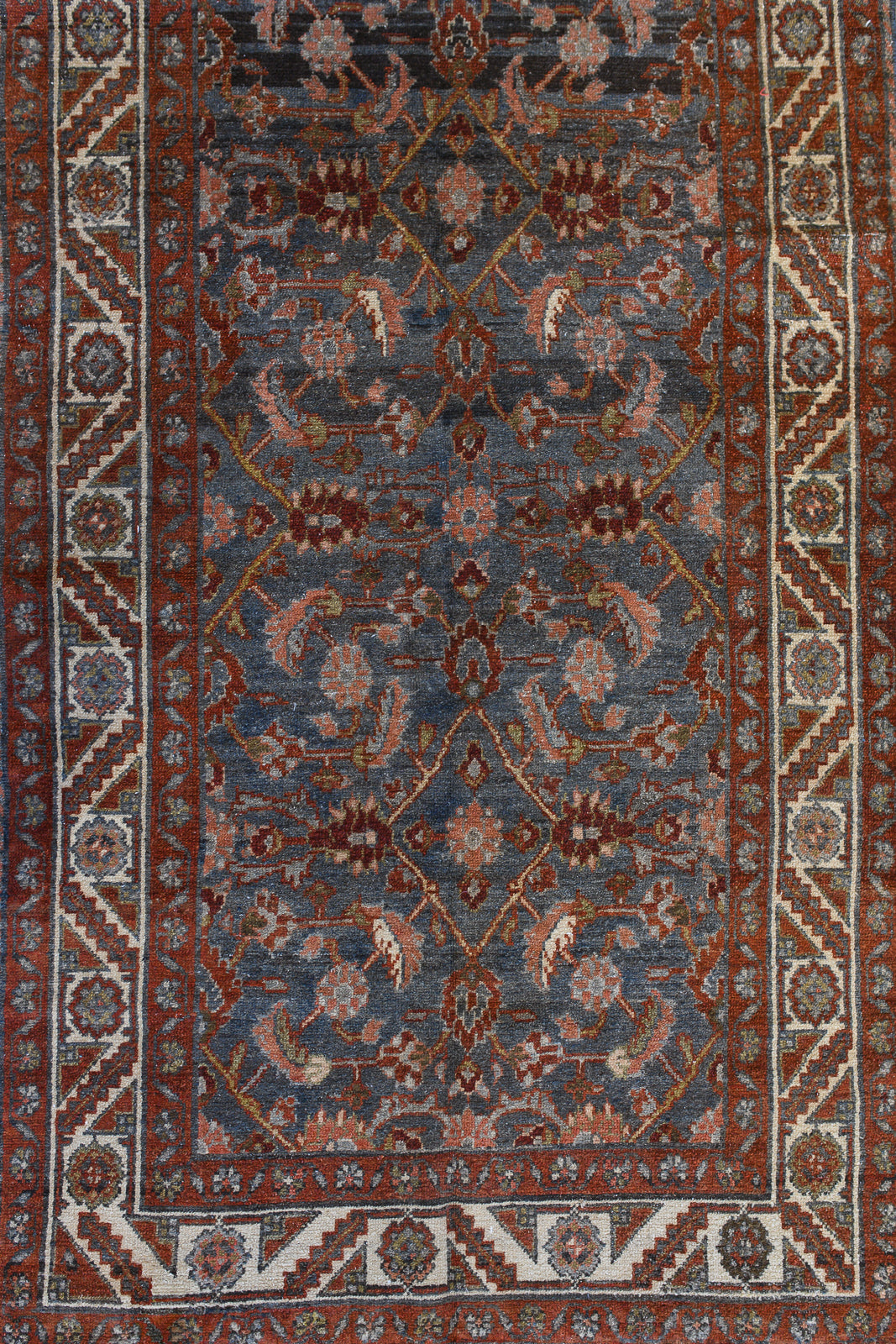 Wallada | 3’6 x 10’2