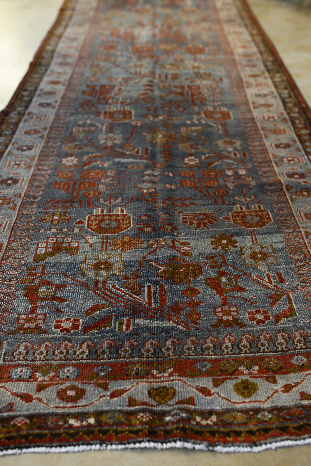 Hamdun | 3’11 x 12’