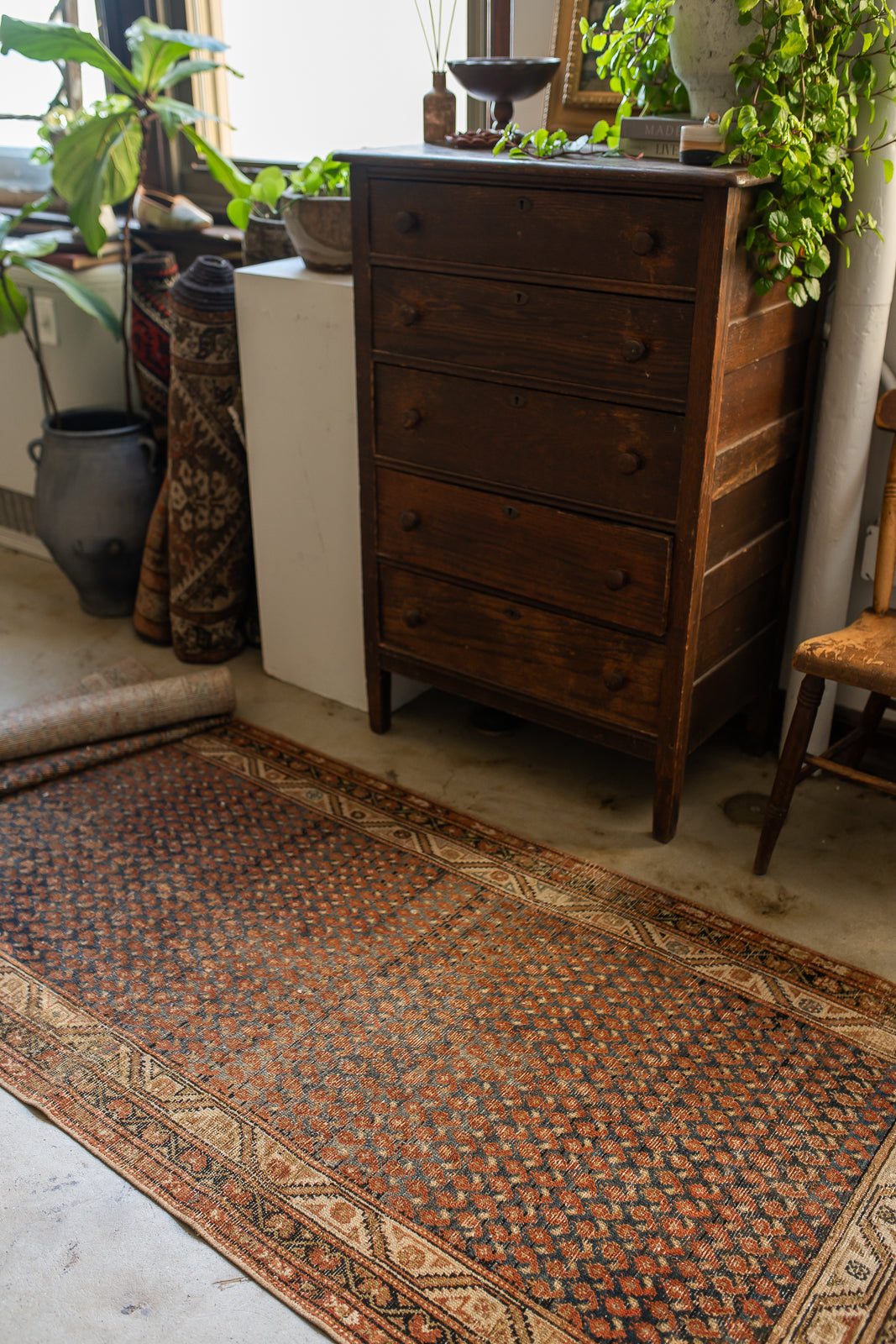 Badra | 3’3 x 15’3