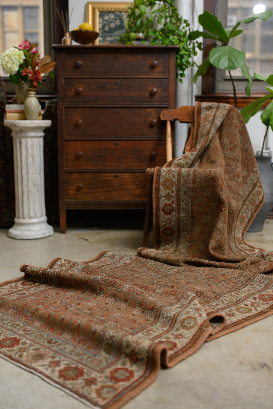 Faiza | 3’2 x 14’7