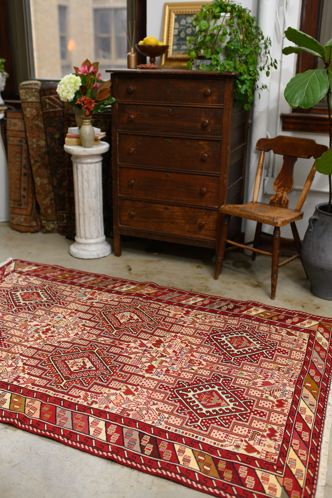 Sufi | 4’2 x 6’8