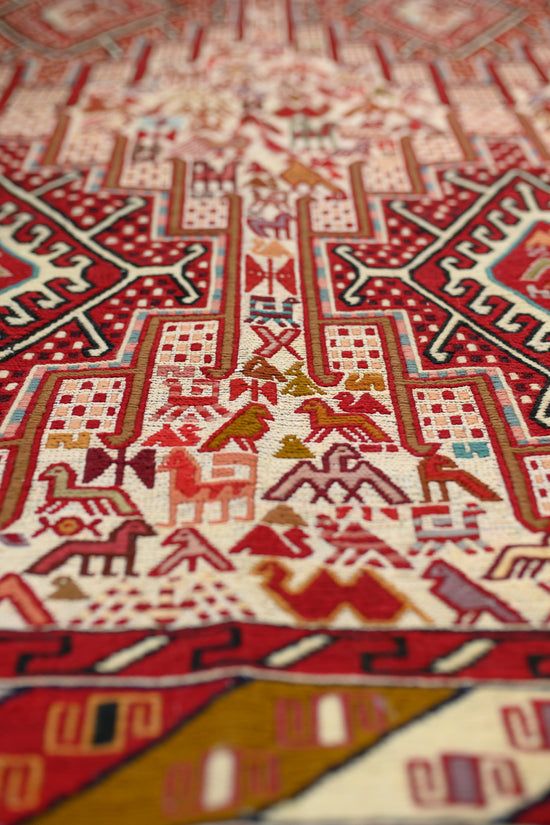 Sufi | 4’2 x 6’8