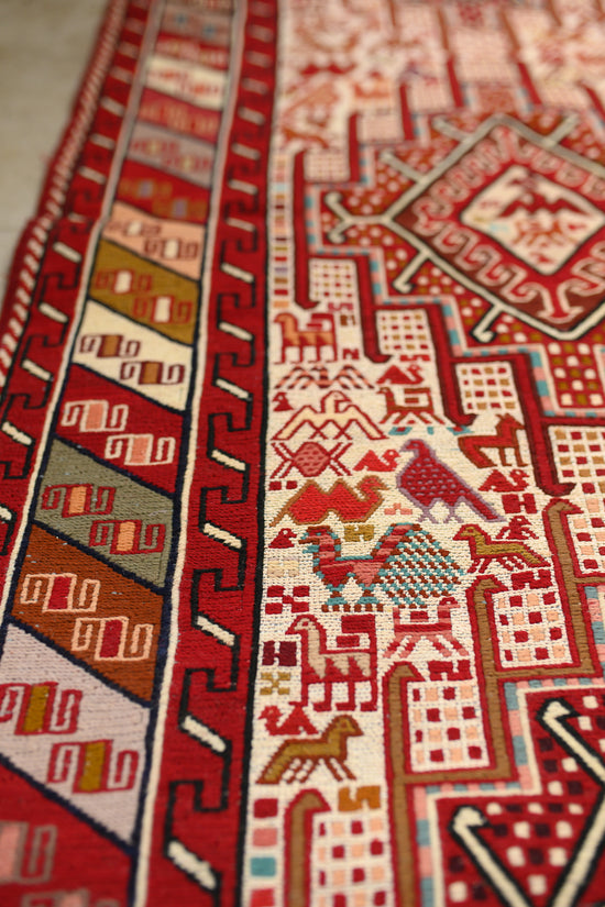 Sufi | 4’2 x 6’8