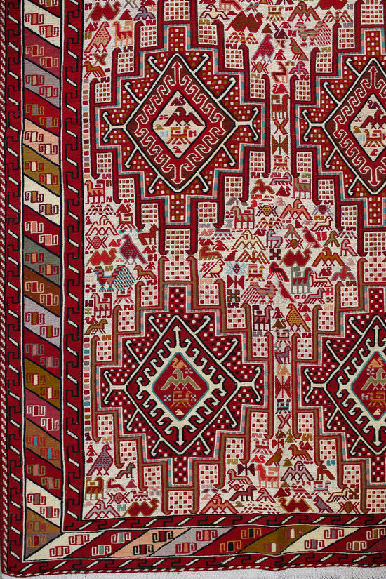 Sufi | 4’2 x 6’8