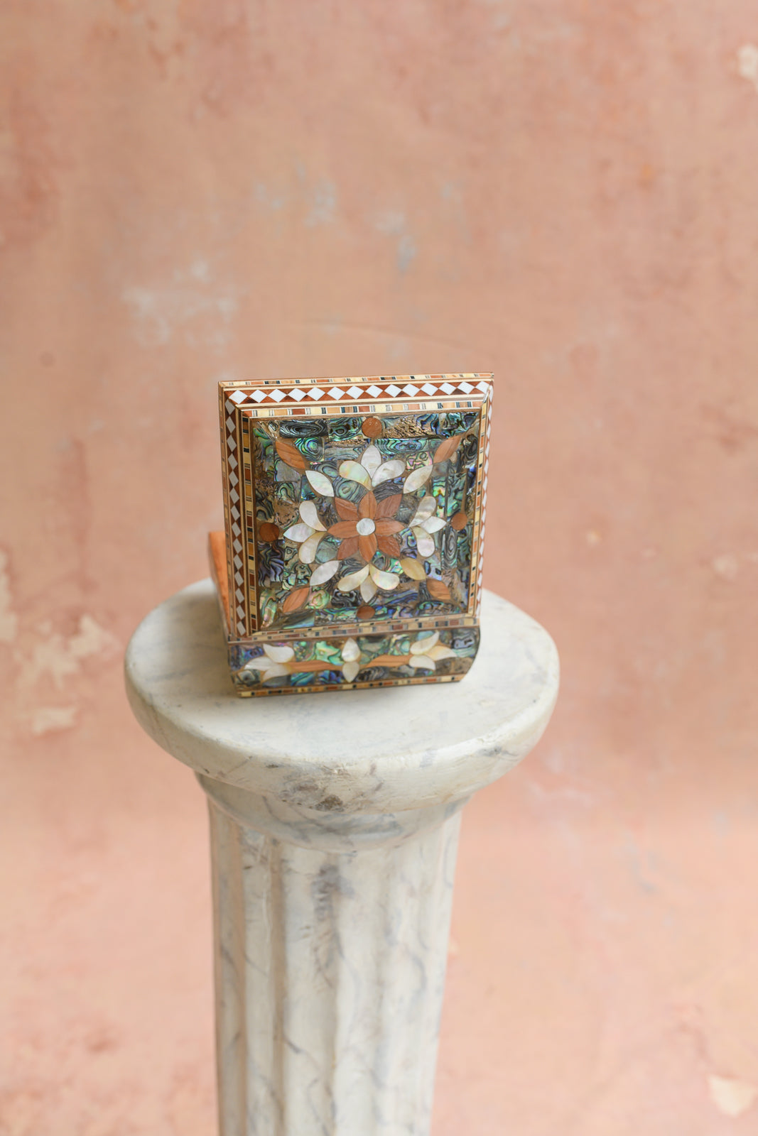 Damascus mother-of-pearl keepsake box with abalone floral medallion lid