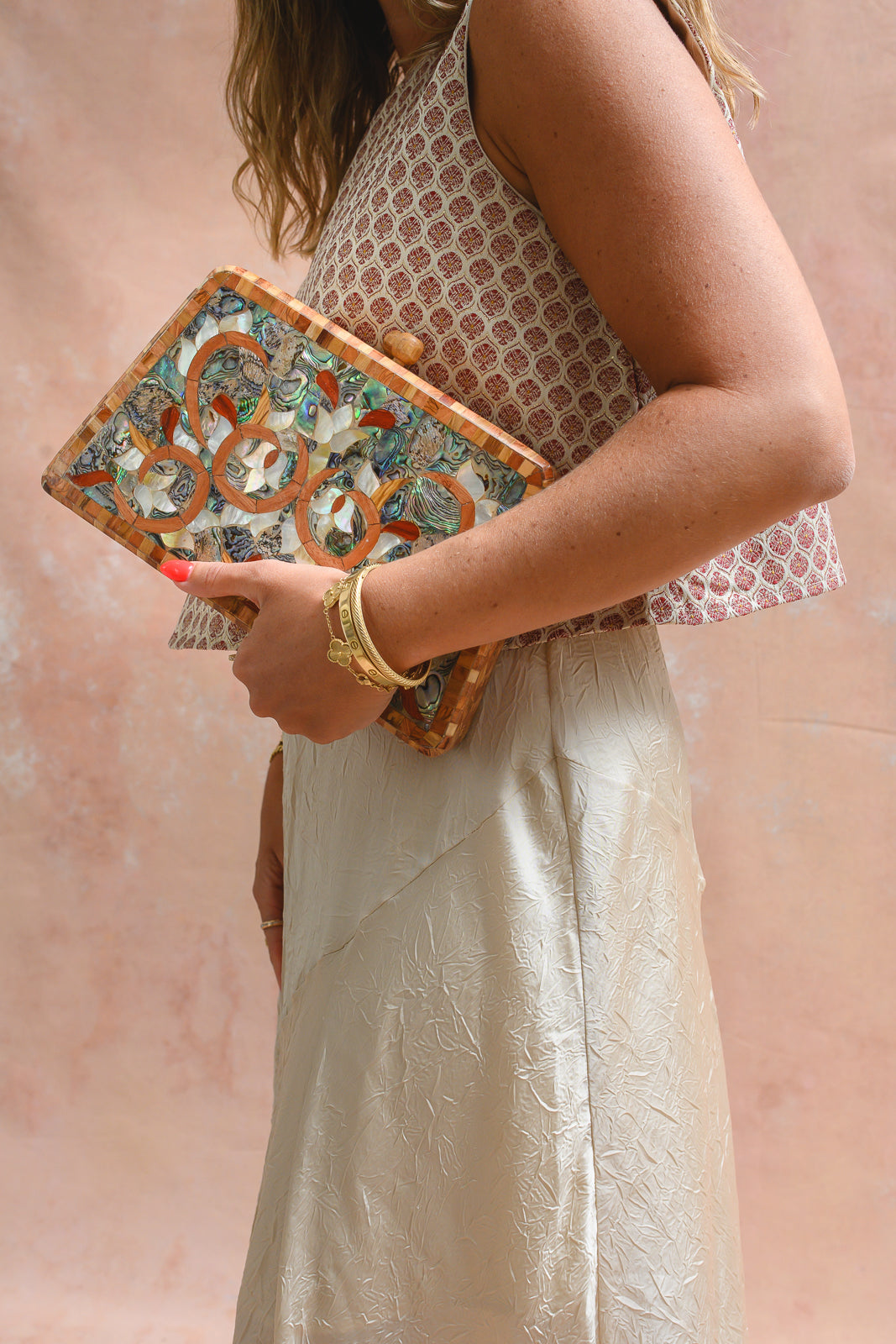 Damascus Mother-of-Pearl Box Clutch | Floral Swirl – No. 001