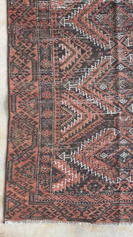 Load and play video in Gallery viewer, Sharif | 2&amp;#39;9 x 6&amp;#39;7
