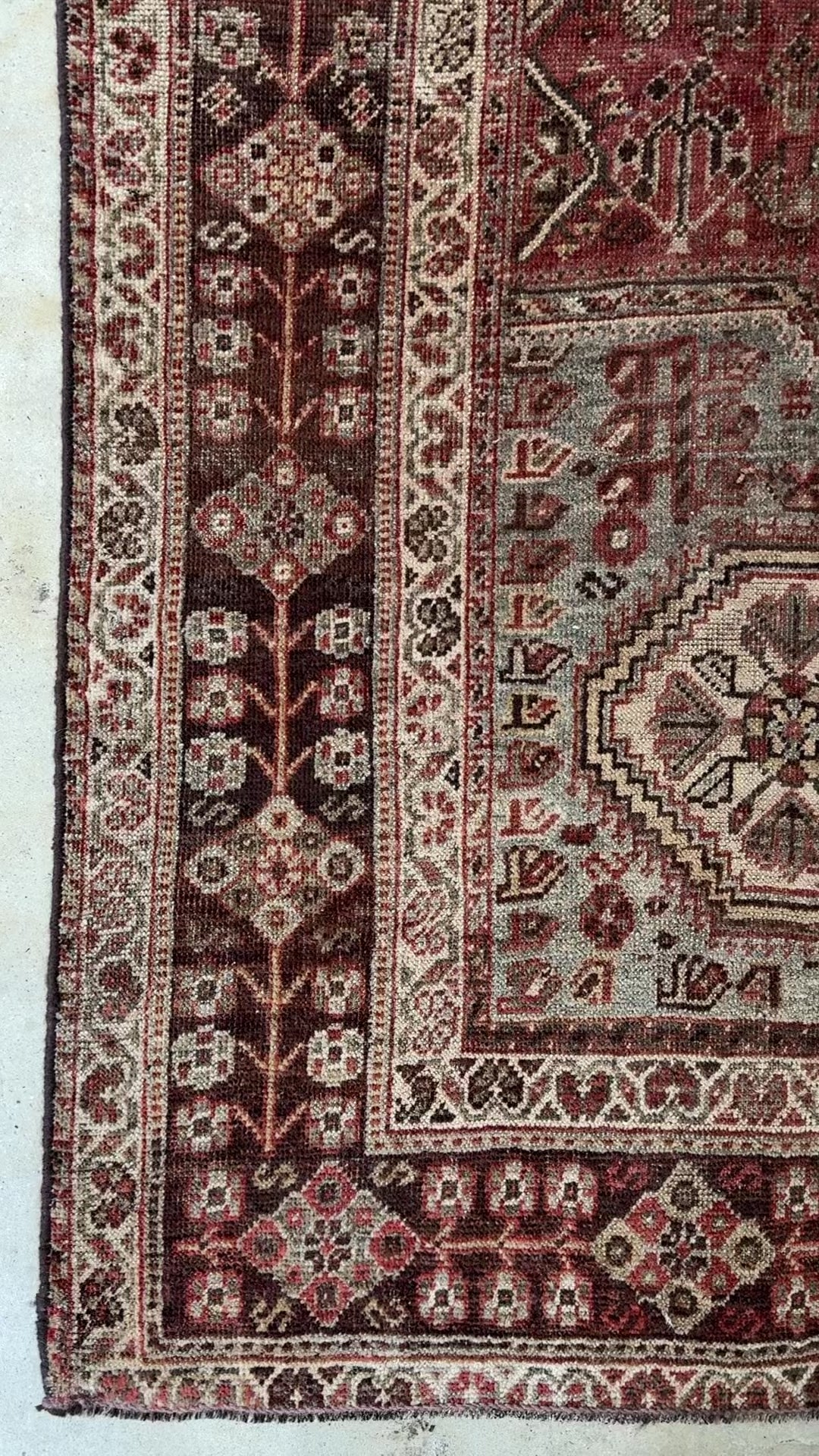 Load and play video in Gallery viewer, Zeinab | 7&amp;#39; x 9&amp;#39;11
