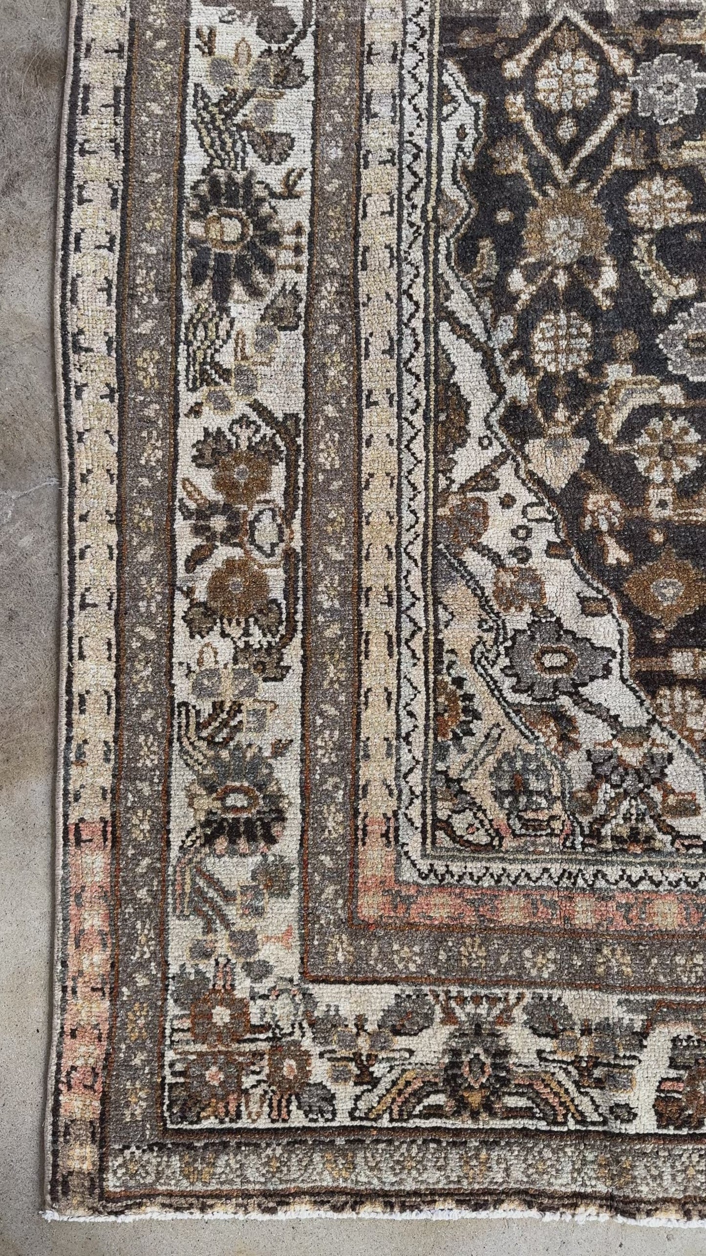 Load and play video in Gallery viewer, Hulla | 6’10 x 9’2
