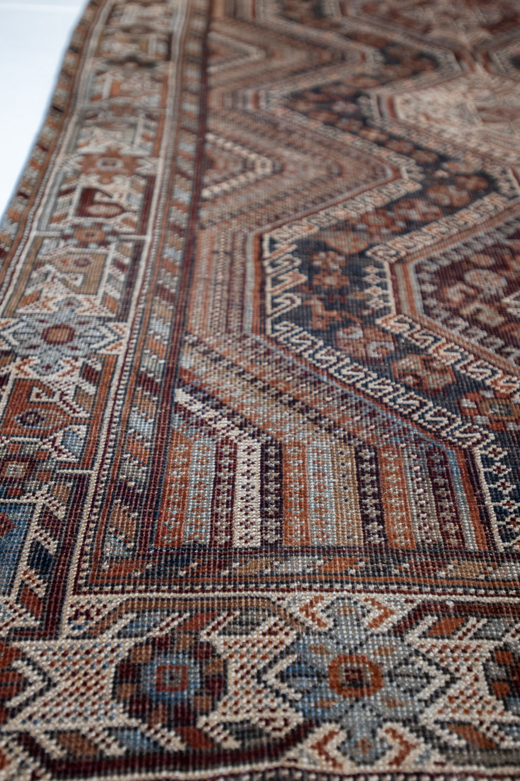 Nadeen Rugs Vintage Persian and Turkish Rugs | Medium Wool Area Rug – minimalchaos